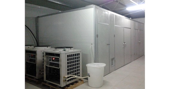 烘幹設（shè）備操作方便不用（yòng）專人（rén）看管