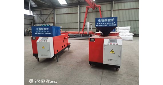 網（wǎng）帶烘幹機想環保就用電加熱，嫌成本高就（jiù）用生物質顆粒燃燒加熱，雙向選擇滿足不（bú）同需求