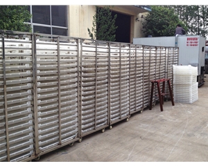 架車及托（tuō）盤(點擊（jī）進入）